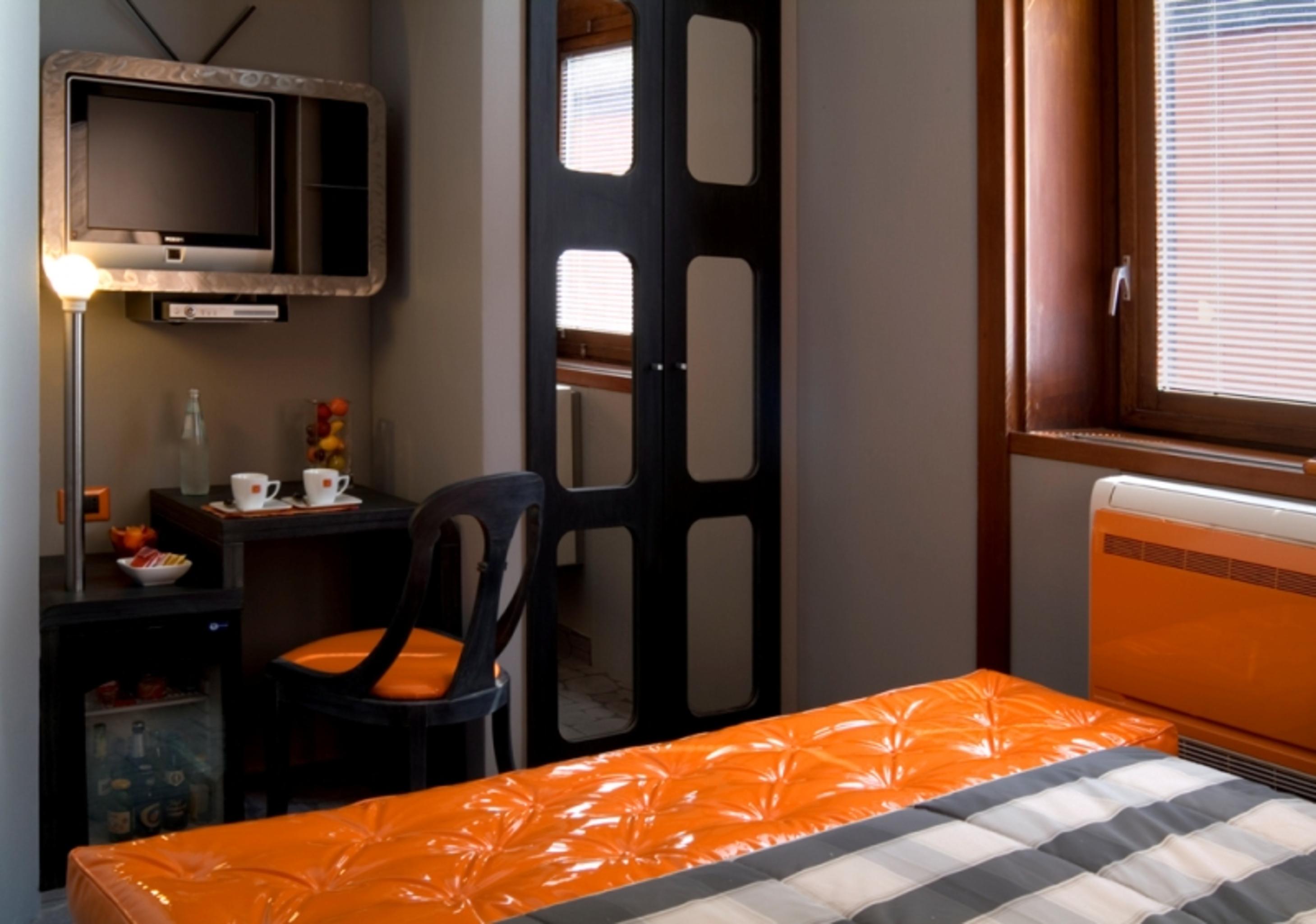 Orange Hotel Roma Quarto foto